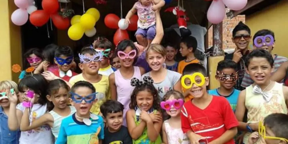 Imagem ilustrativa da imagem Idosa busca ajuda para manter festa natalina para crianças