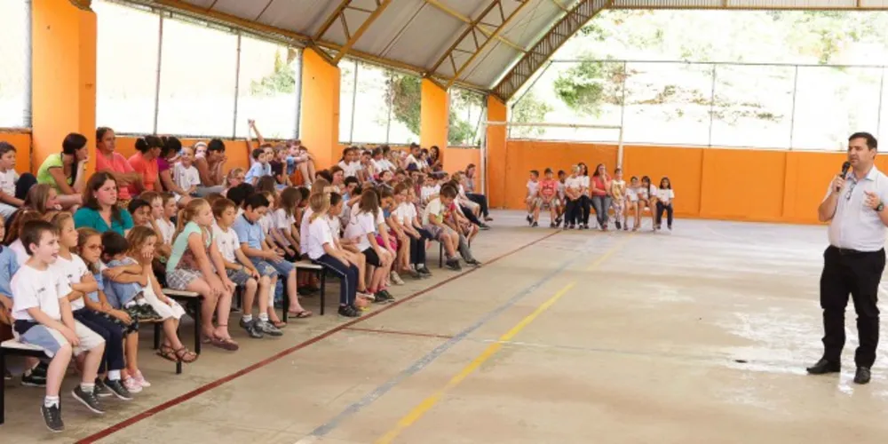 Imagem ilustrativa da imagem Castro ganhará nova Escola Municipal Rural