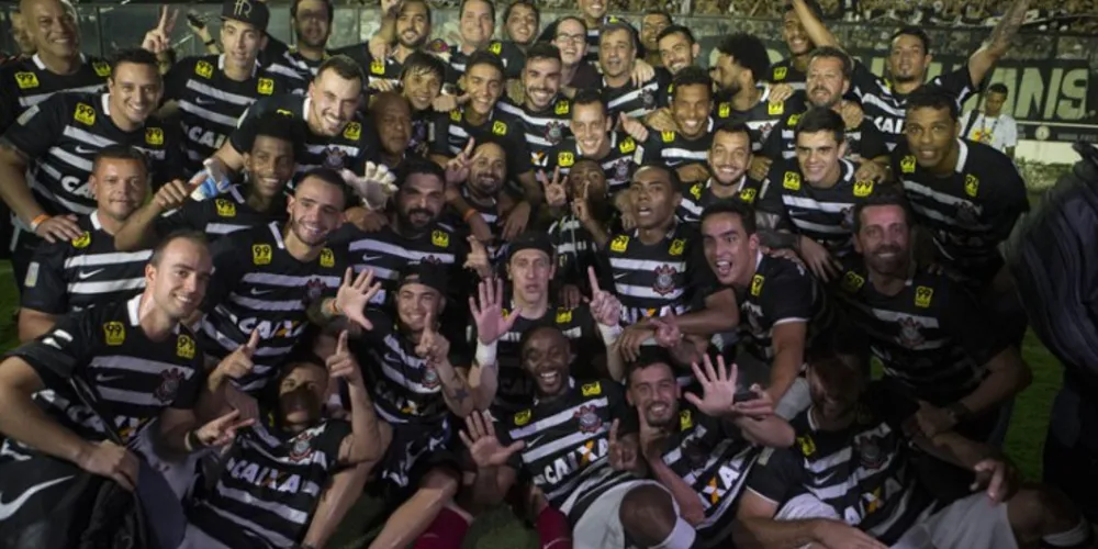 Imagem ilustrativa da imagem São-paulino armado acaba com festa do título do Corinthians