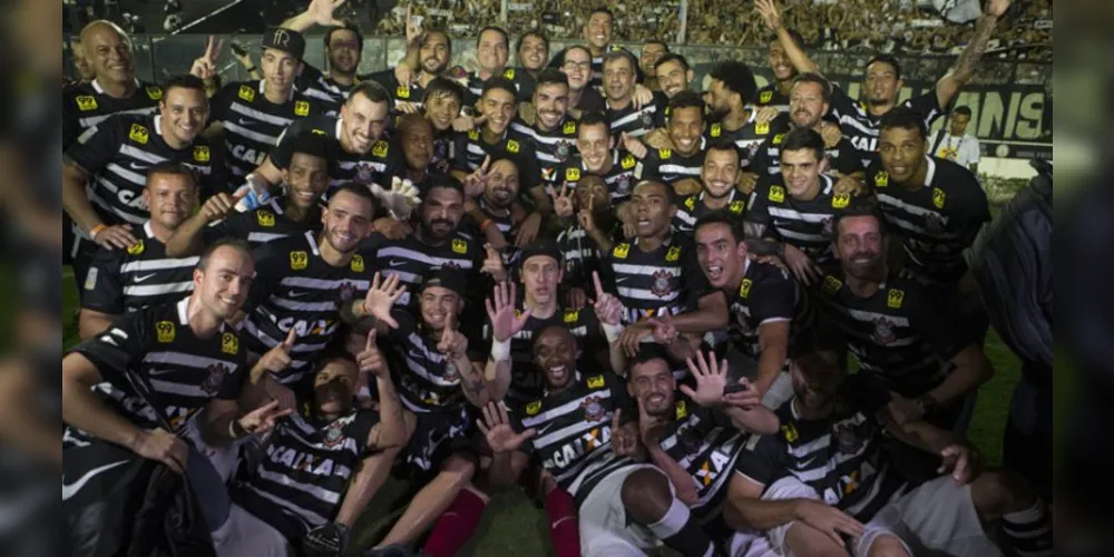 Imagem ilustrativa da imagem São-paulino armado acaba com festa do título do Corinthians