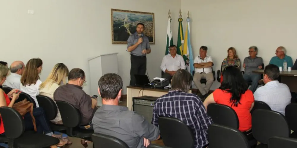 Imagem ilustrativa da imagem Prefeitos estudam atração de investimentos para a região