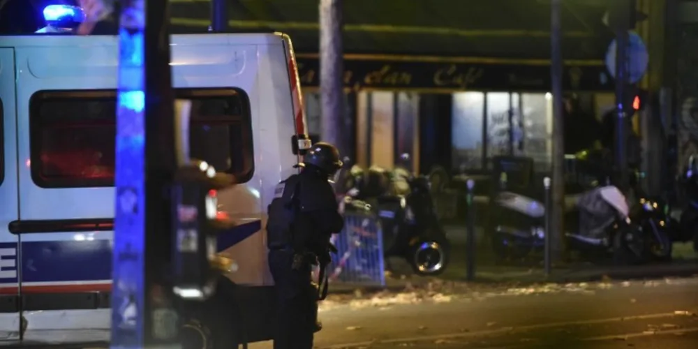 Imagem ilustrativa da imagem Atentados em Paris têm mais de 127 mortos e 180 feridos