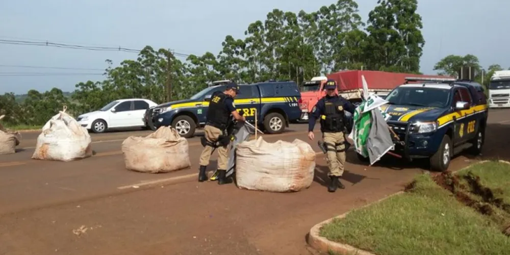 Imagem ilustrativa da imagem Polícia libera BR-376 e Paraná tem rodovias federais liberadas