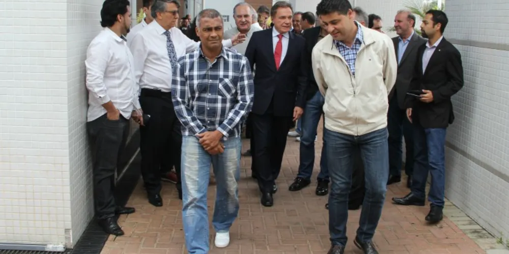 Imagem ilustrativa da imagem Senador Romário participa de evento do PROPcD em PG