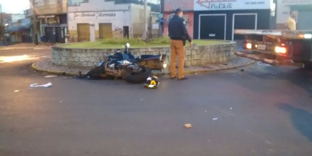 Imagem ilustrativa da imagem Garupa morre em queda de moto em Telêmaco Borba