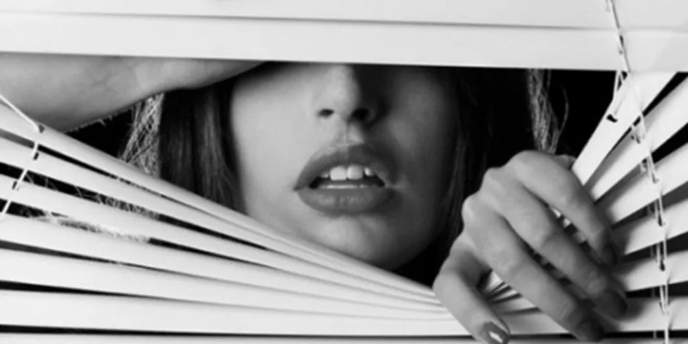 Imagem ilustrativa da imagem Religioso denuncia mulher ao marido por 'exibicionismo sexual'