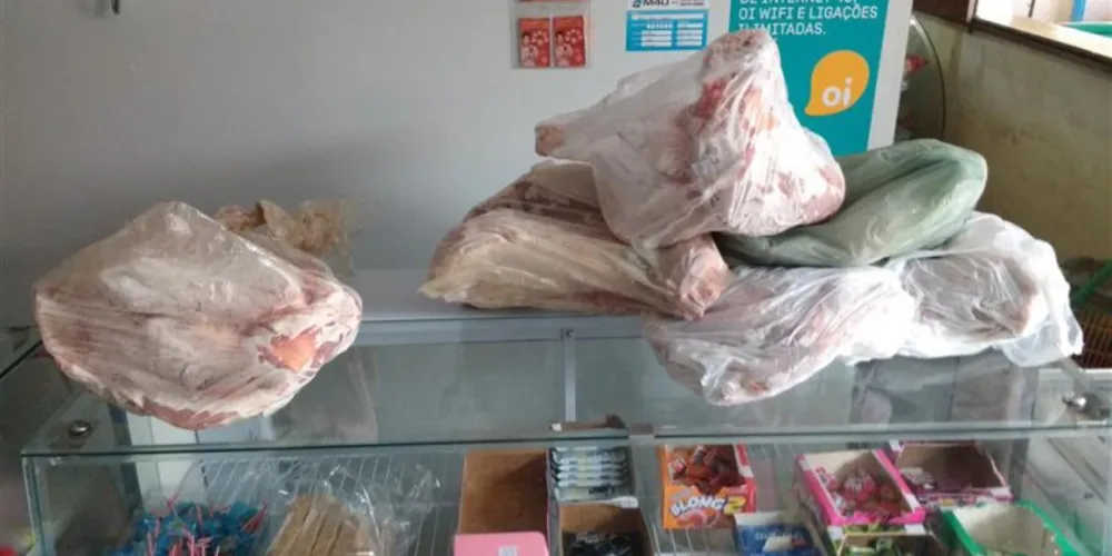 Imagem ilustrativa da imagem Fiscalização encontra carnes estragadas em mercados de PG