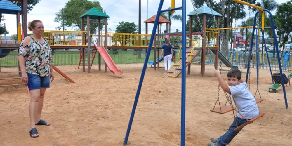 Imagem ilustrativa da imagem Prefeitura de PG revitaliza praças, mas vandalismo ainda preocupa