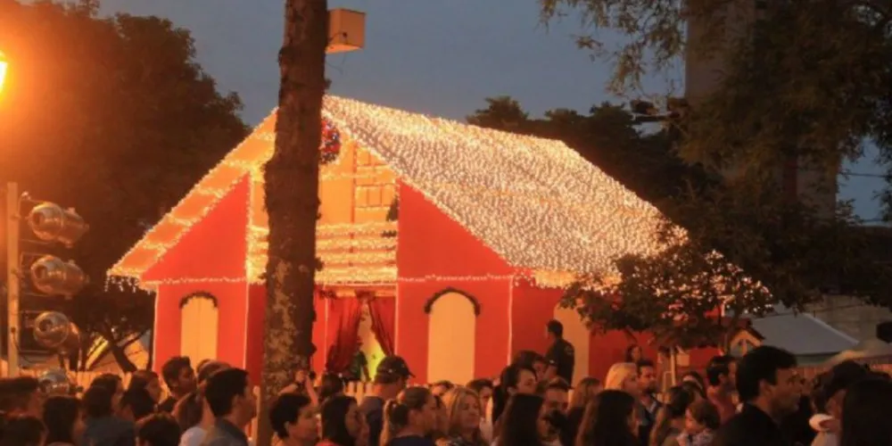 Imagem ilustrativa da imagem Papai Noel é roubado da praça em Guarapuava