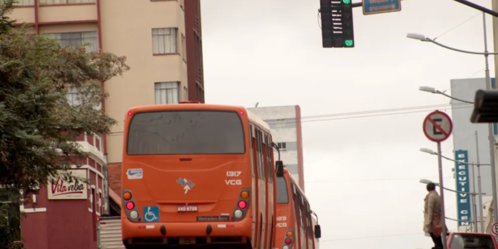 Imagem ilustrativa da imagem VCG pede reajuste da tarifa de ônibus para 2016