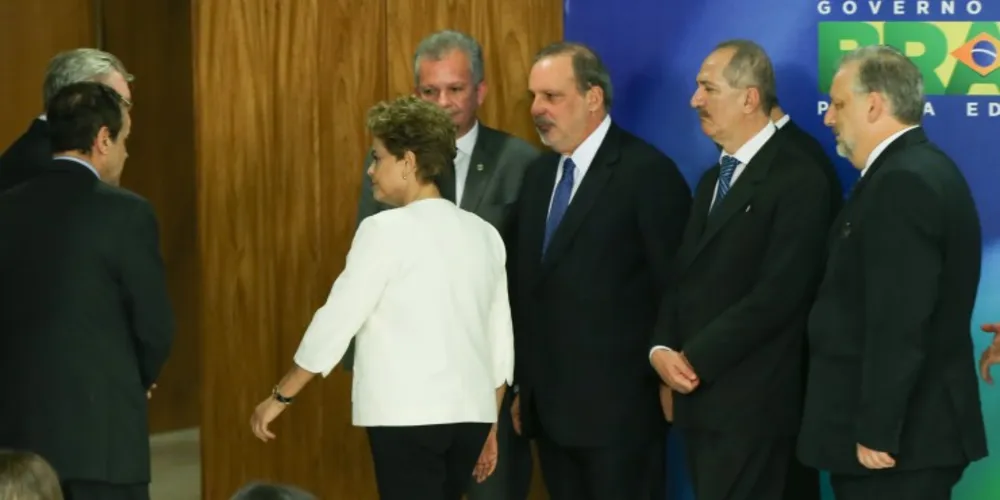 Imagem ilustrativa da imagem Imprensa mundial repercute processo de impeachment