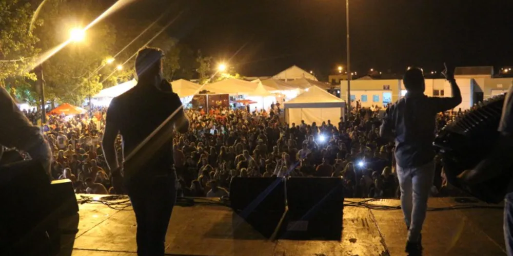 Imagem ilustrativa da imagem Festa do Pêssego atrai bom público em Irati