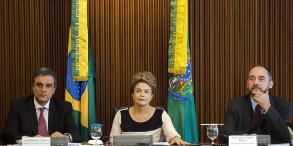 Imagem ilustrativa da imagem OAB se posiciona contra o pedido de impeachment de Dilma