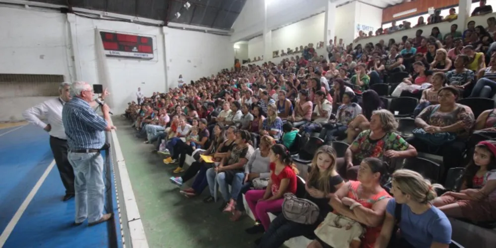 Imagem ilustrativa da imagem Caixa sorteia casas em conjunto habitacional de Castro