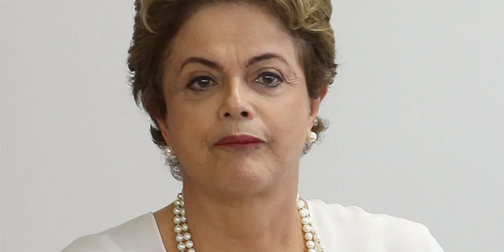 Imagem ilustrativa da imagem Dilma reúne ministros para tratar de ações para 2016
