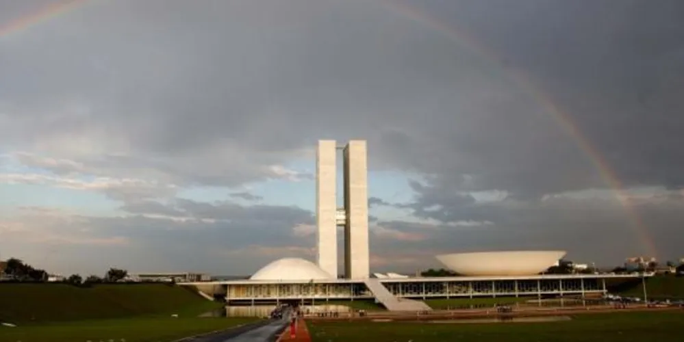 Imagem ilustrativa da imagem Partidos indicam hoje membros para comissão do impeachment