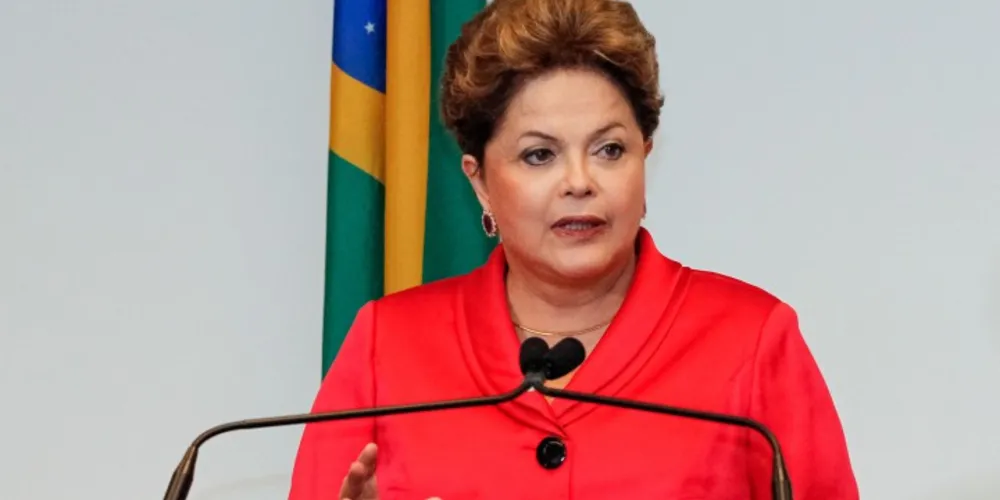 Imagem ilustrativa da imagem “A gente pode até dar uma envergadinha, mas não quebra”, diz Dilma