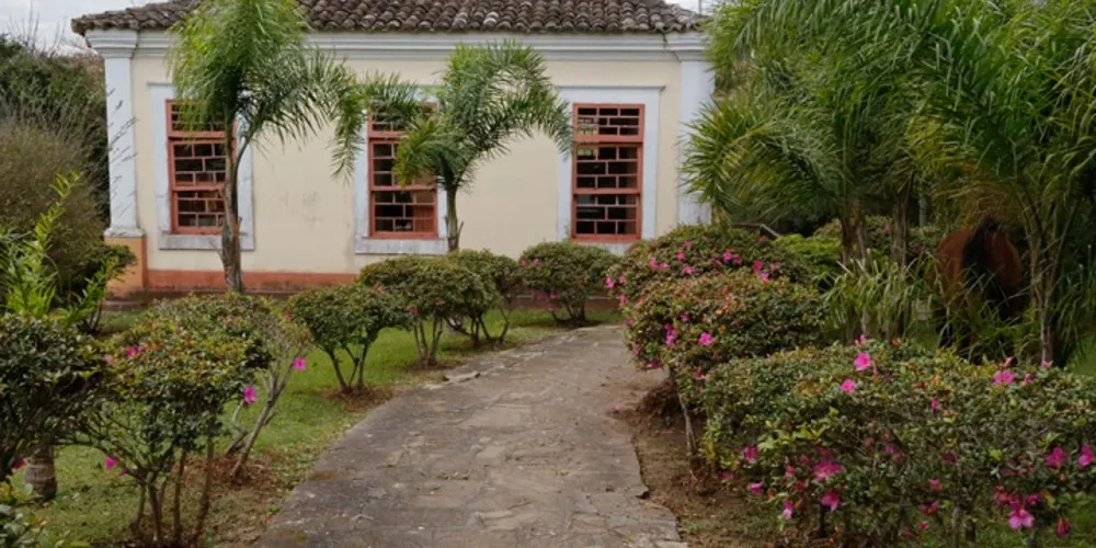 Imagem ilustrativa da imagem Invasores furtam itens históricos do Museu de Palmeira