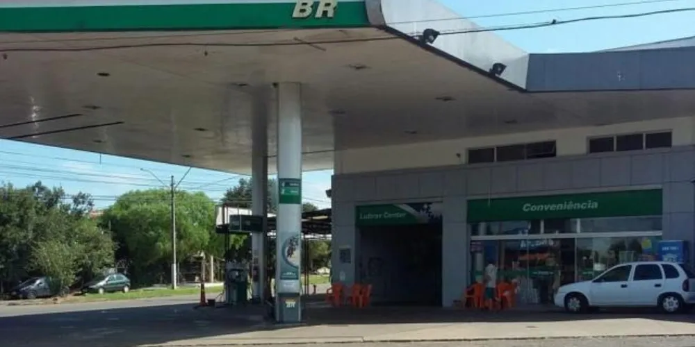 Imagem ilustrativa da imagem Argentino 'esquece' mulher em posto e só percebe depois de 100 km