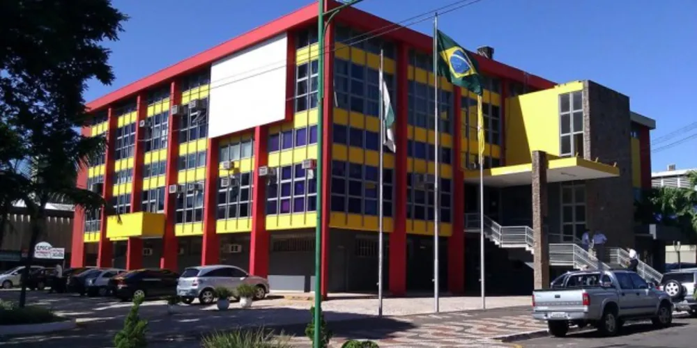 Imagem ilustrativa da imagem Prefeitura abre concurso com salário de até R$ 12,6 mil