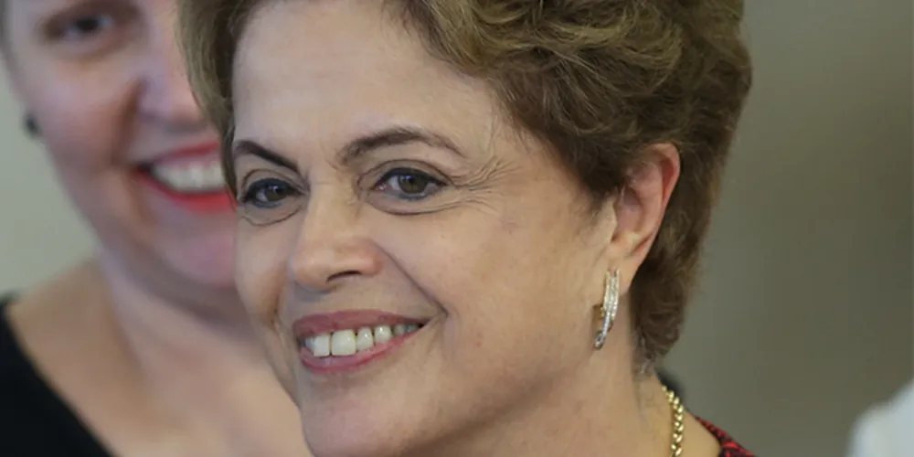 Imagem ilustrativa da imagem Em artigo, Dilma critica oposição e promete redução da inflação