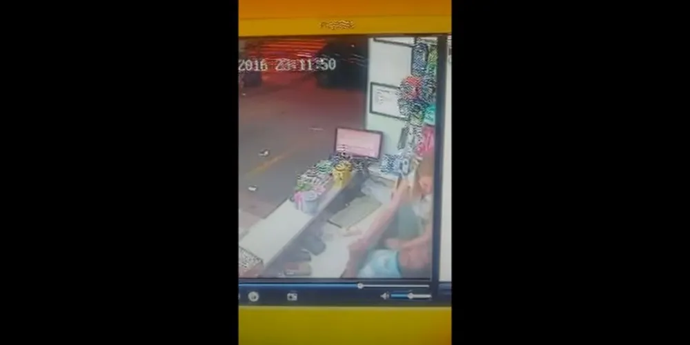 Imagem ilustrativa da imagem Ladrão passa mal e morre durante assalto em SP