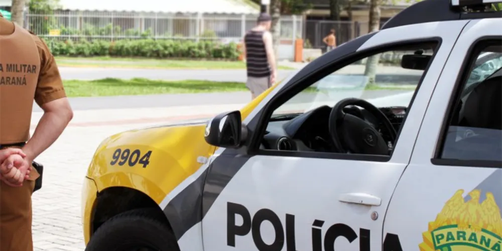 Imagem ilustrativa da imagem Policiais militares salvam menina de 5 anos no litoral