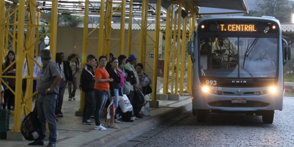 Imagem ilustrativa da imagem Tarifa de ônibus em PG deve passar dos R$ 3,35