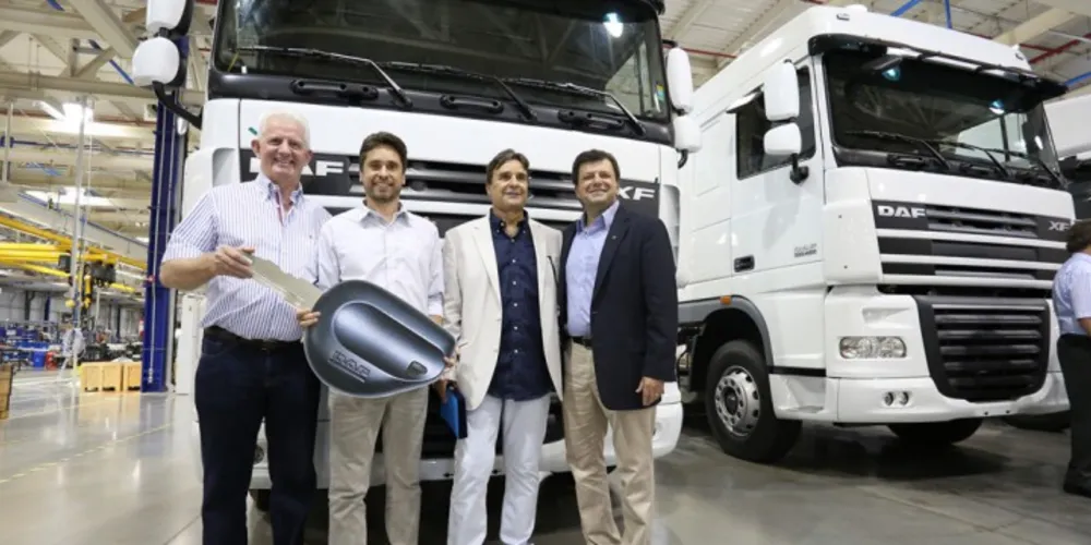 Imagem ilustrativa da imagem DAF consolida marca e vende 60 caminhões para empresas da região
