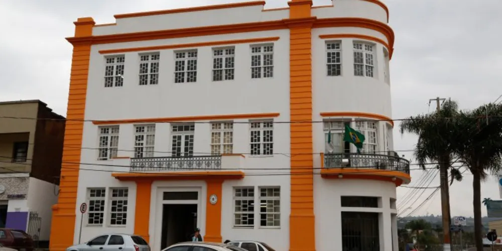 Imagem ilustrativa da imagem TCE suspende licitação de serviços em Palmeira