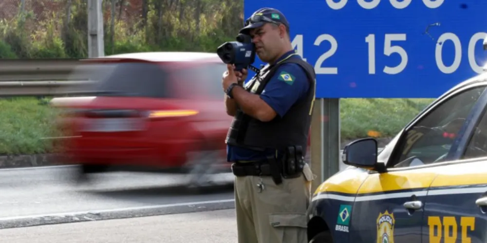 Imagem ilustrativa da imagem PRF reforça ações nas estradas para inibir infrações