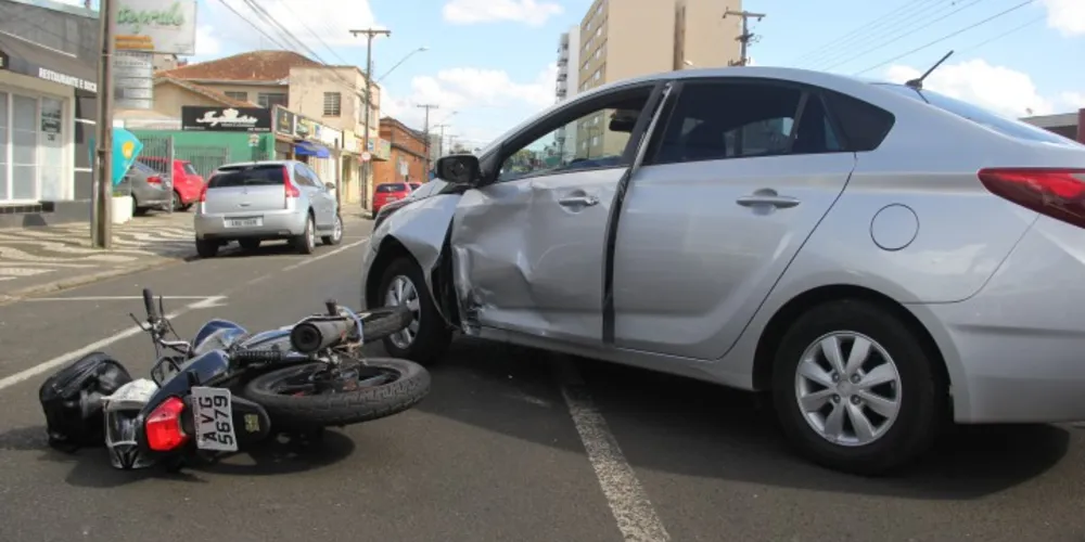 Imagem ilustrativa da imagem Motociclista fica ferido em acidente na Balduíno Taques