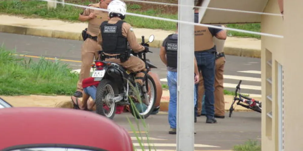 Imagem ilustrativa da imagem Ação rápida da PM prende assaltantes de farmácia em PG