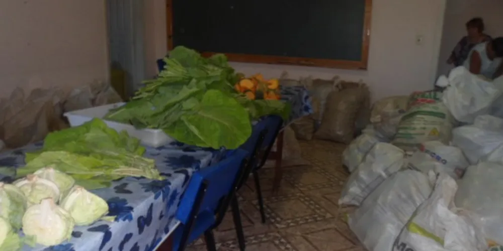 Imagem ilustrativa da imagem Rebouças repassa alimentos para população de baixa renda