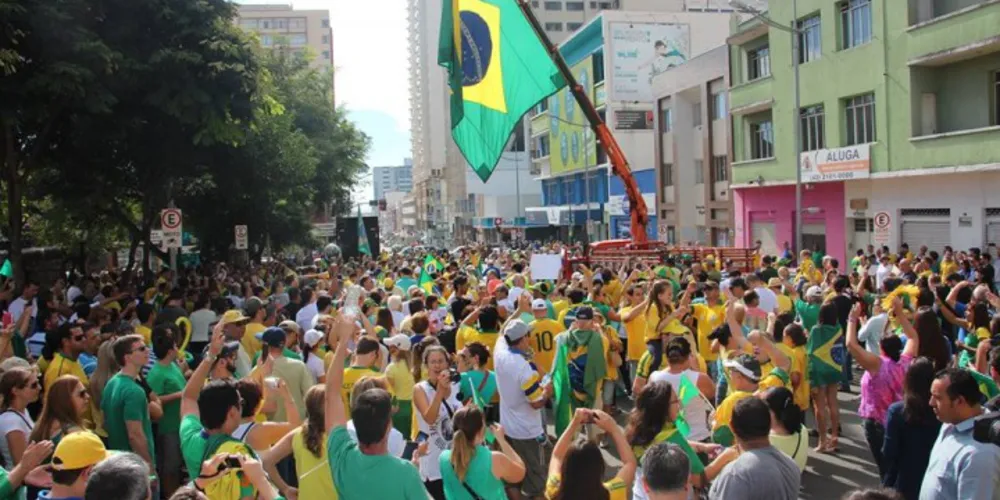 Imagem ilustrativa da imagem Manifestação de PG recolherá elogios a Moro em faixa de 40 m