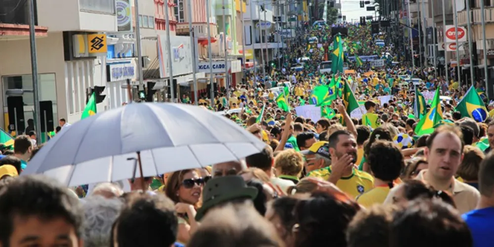 Imagem ilustrativa da imagem PG se veste de verde e amarelo e vai às ruas