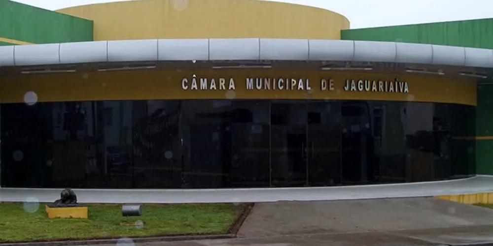 Imagem ilustrativa da imagem MP pede bloqueio de bens de ex-membros da Câmara