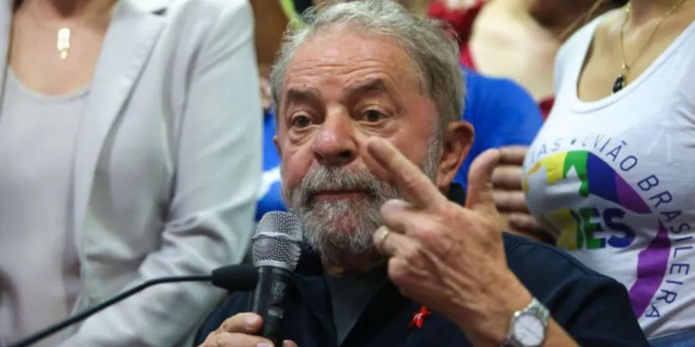 Imagem ilustrativa da imagem Lava Jato cogita abrir ação que impediria Lula de disputar eleições
