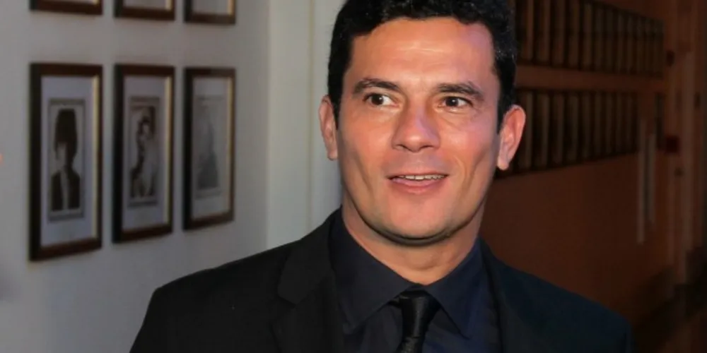 Imagem ilustrativa da imagem Moro envia ao STF investigação de Lula